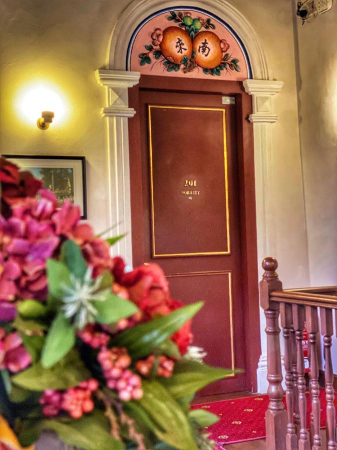 Nam Keng Hotel Penang Джордж Таун Екстериор снимка