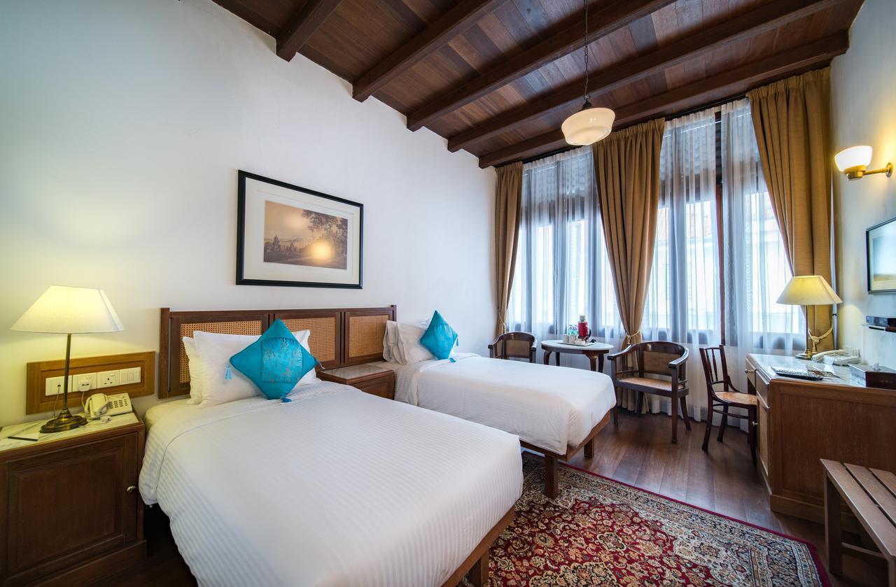 Nam Keng Hotel Penang Джордж Таун Екстериор снимка