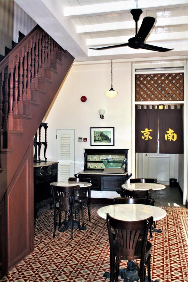 Nam Keng Hotel Penang Джордж Таун Екстериор снимка