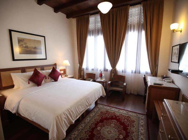 Nam Keng Hotel Penang Джордж Таун Екстериор снимка