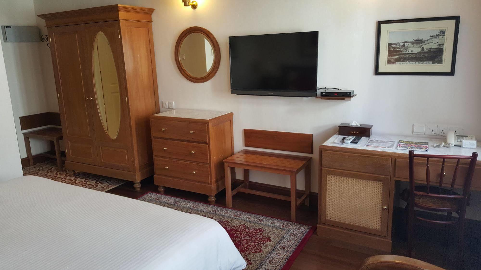 Nam Keng Hotel Penang Джордж Таун Екстериор снимка